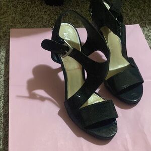 Kelly & Katie Black Heels with Wide Strap Design
